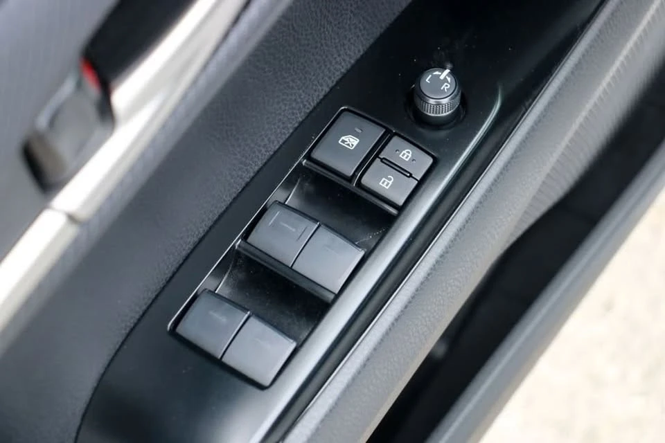 2026 Toyota Camry 9th Gen - Image 11 of 20
