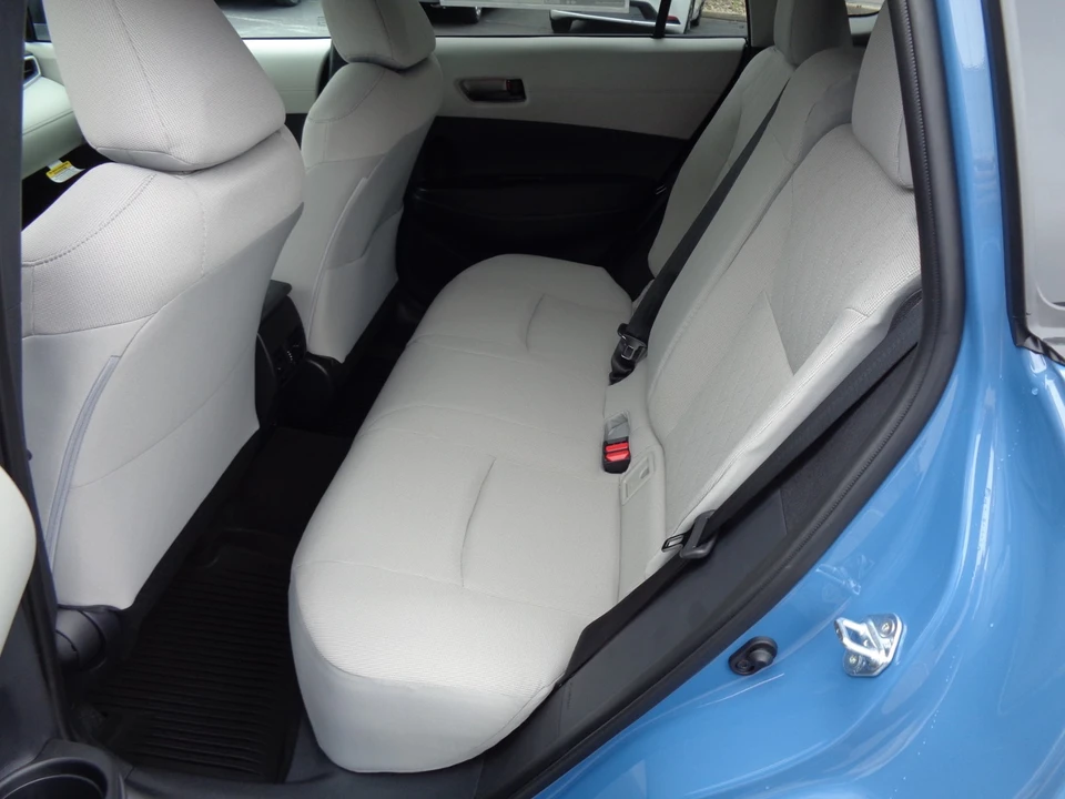 2026 Toyota Corolla Cross - Image 13 of 31