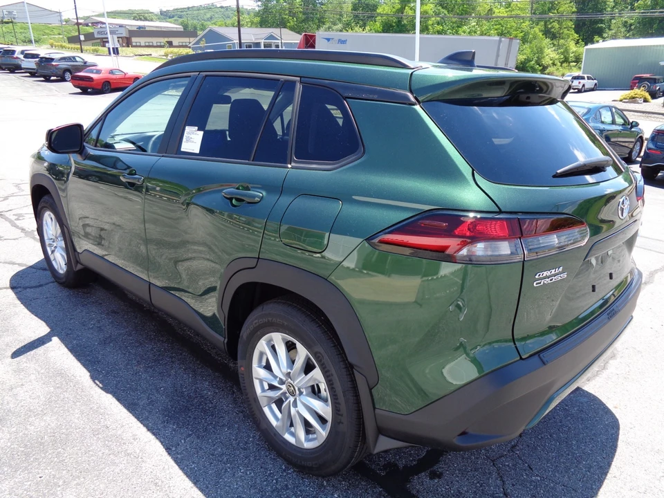 2026 Toyota Corolla Cross - Image 6 of 30