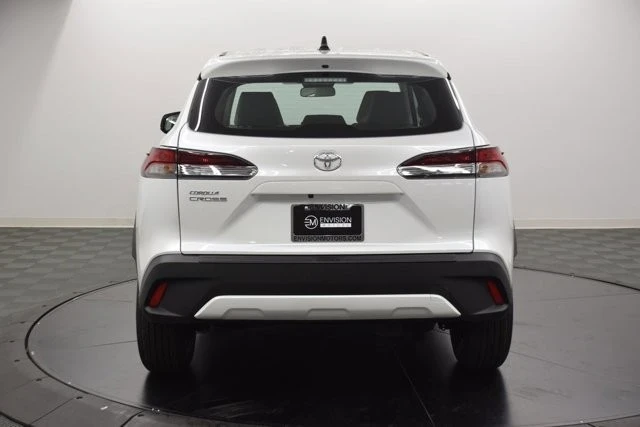 2026 Toyota Corolla Cross - Image 7 of 12