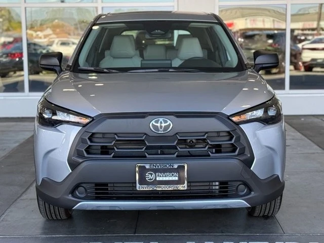 2026 Toyota Corolla Cross - Image 4 of 12