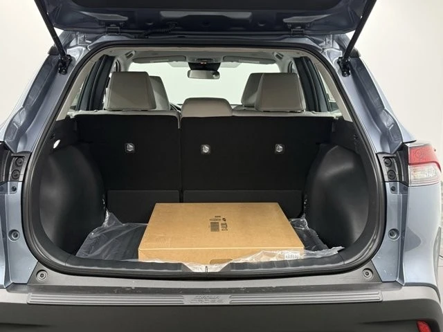 2026 Toyota Corolla Cross - Image 11 of 12