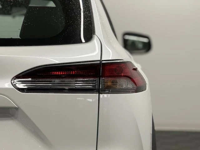 2026 Toyota Corolla Cross - Image 7 of 12