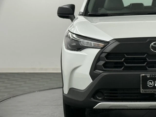 2026 Toyota Corolla Cross - Image 4 of 12
