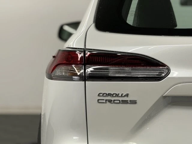 2026 Toyota Corolla Cross - Image 9 of 12