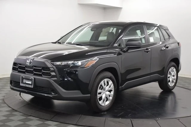 2026 Toyota Corolla Cross - Image 2 of 12