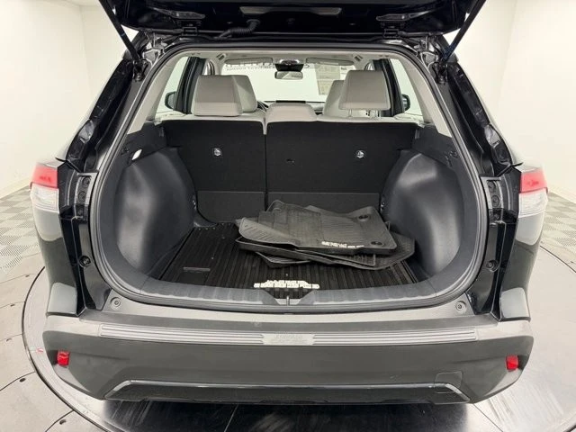 2026 Toyota Corolla Cross - Image 13 of 31