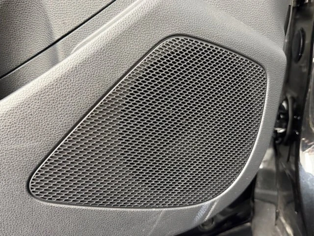 2026 Toyota Corolla Cross - Image 19 of 31