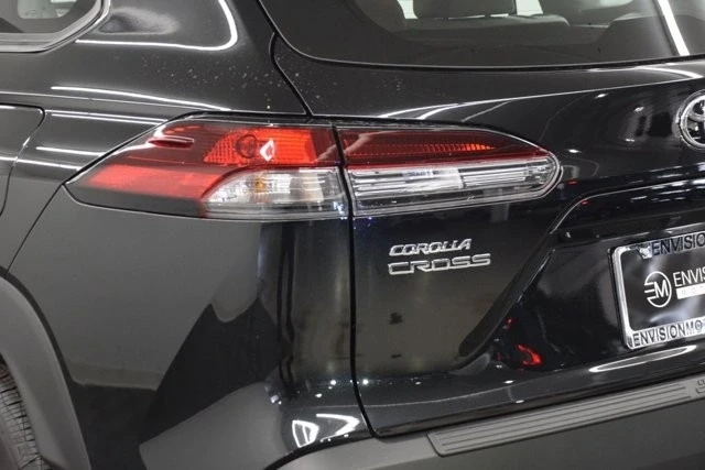 2026 Toyota Corolla Cross - Image 9 of 12