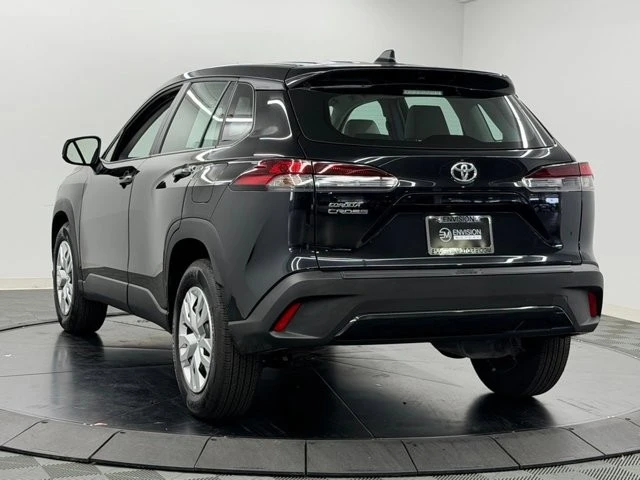 2026 Toyota Corolla Cross - Image 10 of 31