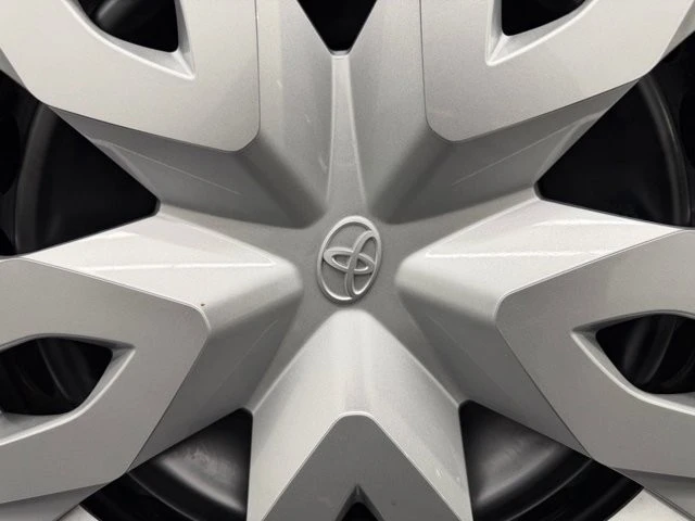 2026 Toyota Corolla Cross - Image 15 of 31