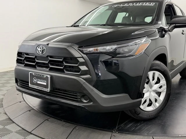 2026 Toyota Corolla Cross - Image 3 of 31