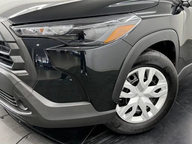 2026 Toyota Corolla Cross - Image 4 of 31