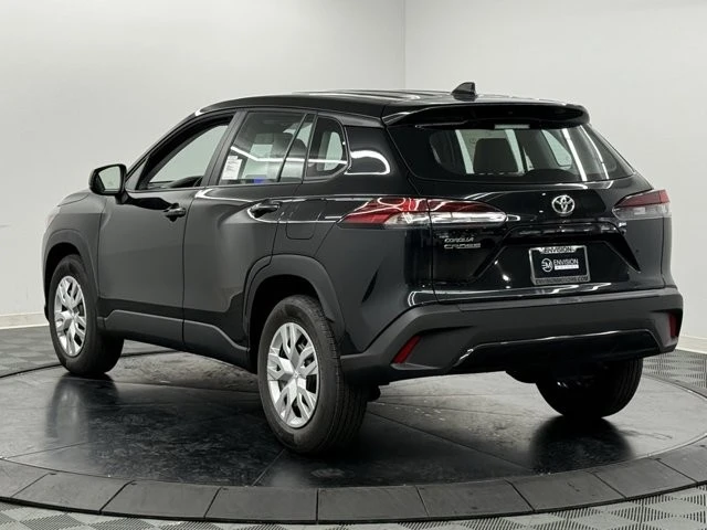 2026 Toyota Corolla Cross - Image 10 of 12