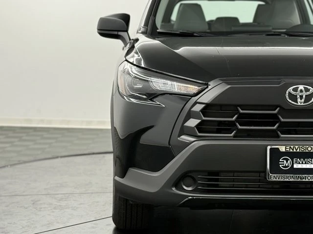 2026 Toyota Corolla Cross - Image 4 of 12
