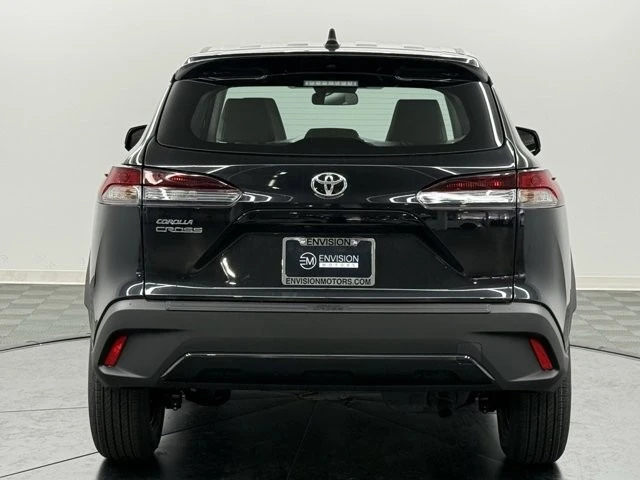2026 Toyota Corolla Cross - Image 8 of 12