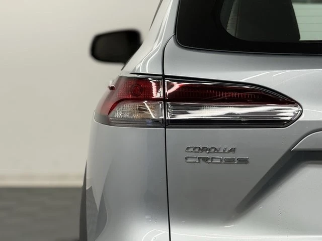 2026 Toyota Corolla Cross - Image 9 of 12