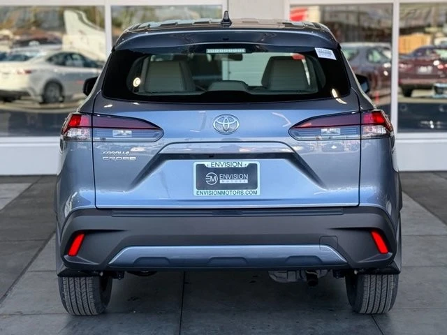 2026 Toyota Corolla Cross - Image 10 of 12
