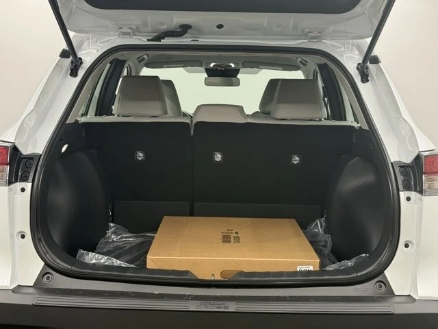 2026 Toyota Corolla Cross - Image 11 of 12