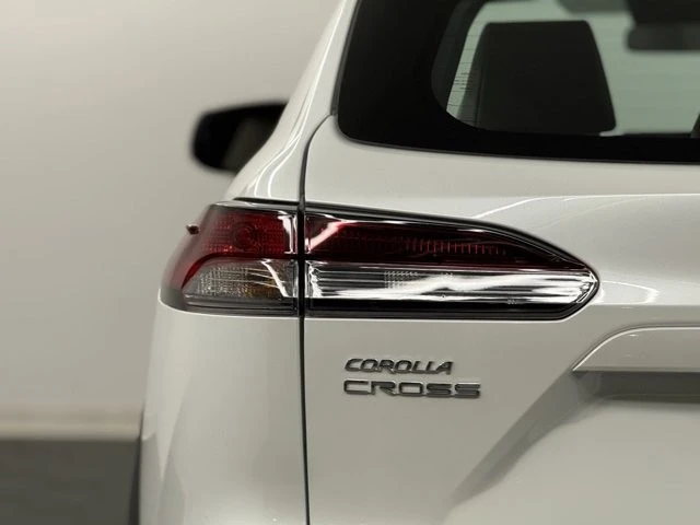 2026 Toyota Corolla Cross - Image 9 of 12