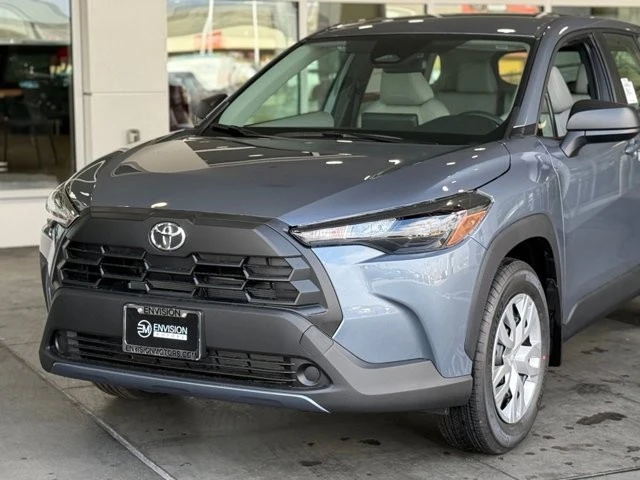 2026 Toyota Corolla Cross - Image 3 of 12