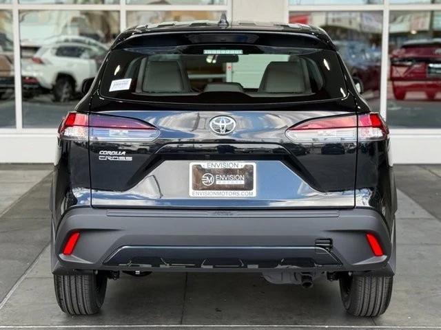 2026 Toyota Corolla Cross - Image 10 of 12