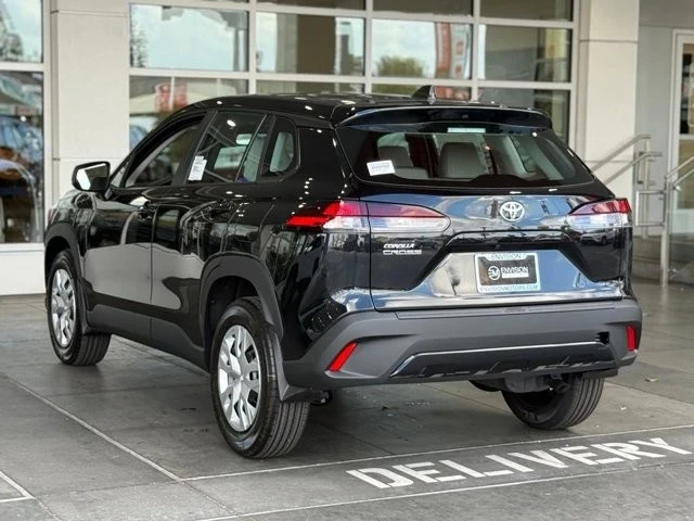 2026 Toyota Corolla Cross - Image 9 of 12