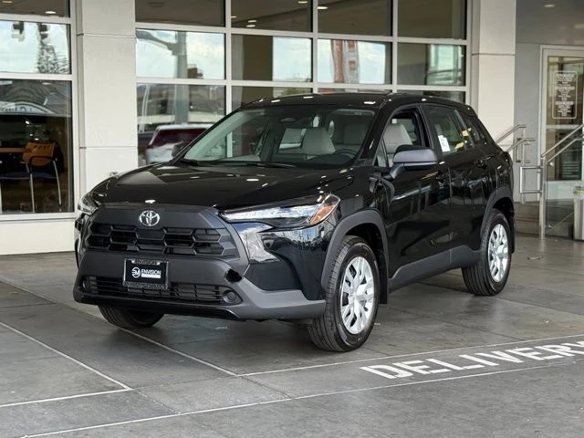 2026 Toyota Corolla Cross - Image 2 of 12