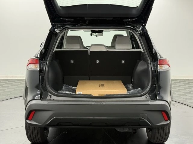 2026 Toyota Corolla Cross - Image 11 of 12
