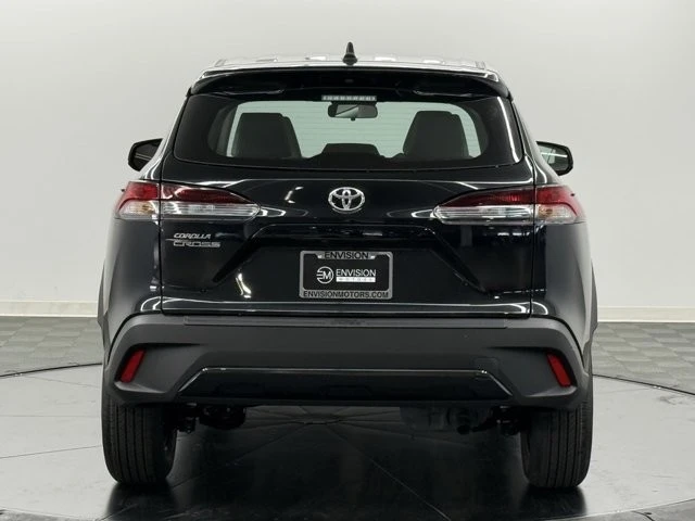 2026 Toyota Corolla Cross - Image 8 of 12