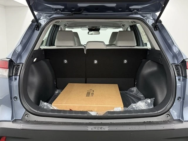 2026 Toyota Corolla Cross - Image 11 of 12