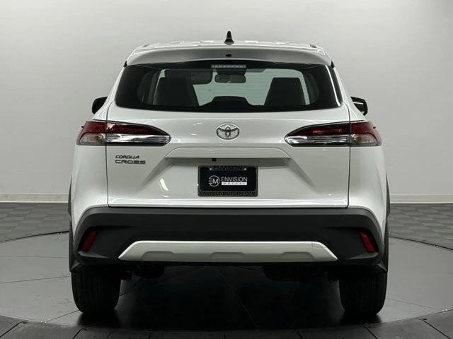 2026 Toyota Corolla Cross - Image 8 of 12