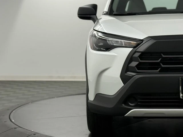 2026 Toyota Corolla Cross - Image 4 of 12