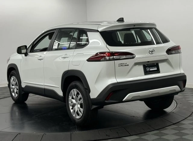 2026 Toyota Corolla Cross - Image 10 of 12