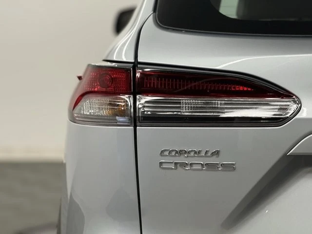 2026 Toyota Corolla Cross - Image 9 of 12