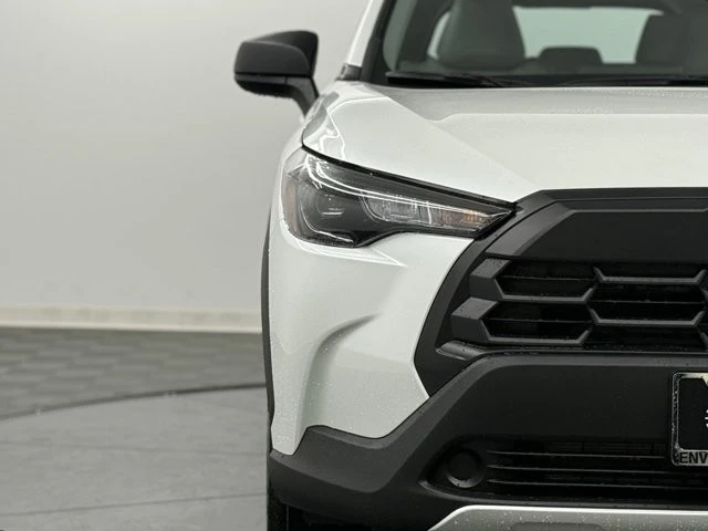 2026 Toyota Corolla Cross - Image 4 of 12