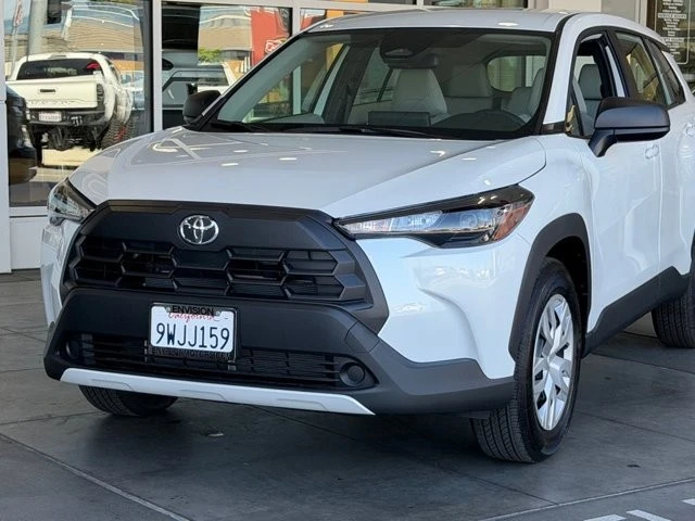 2026 Toyota Corolla Cross - Image 3 of 21