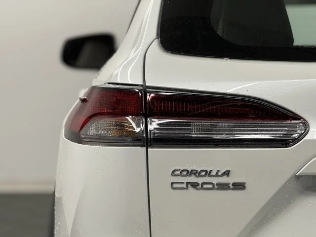 2026 Toyota Corolla Cross - Image 9 of 12