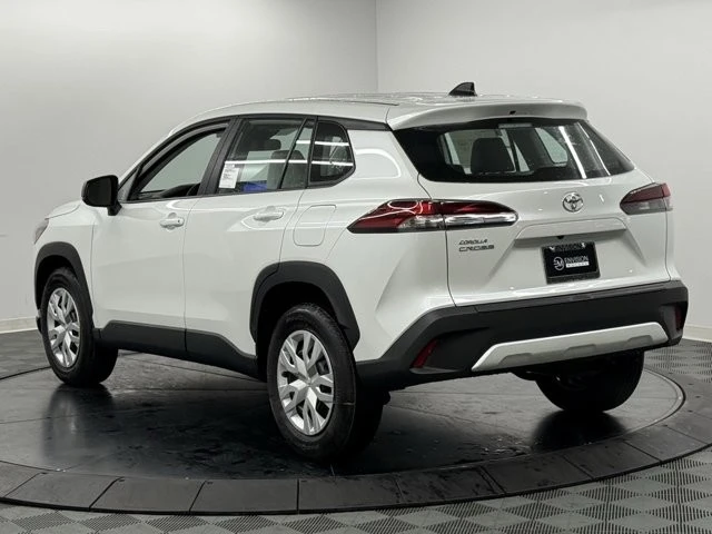 2026 Toyota Corolla Cross - Image 10 of 12
