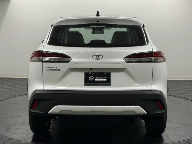 2026 Toyota Corolla Cross - Image 8 of 12