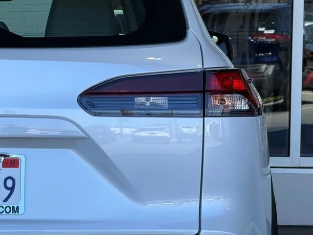 2026 Toyota Corolla Cross - Image 14 of 21
