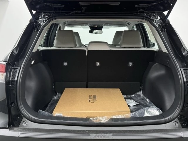 2026 Toyota Corolla Cross - Image 11 of 12