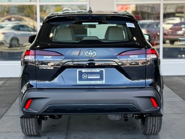 2026 Toyota Corolla Cross - Image 10 of 12