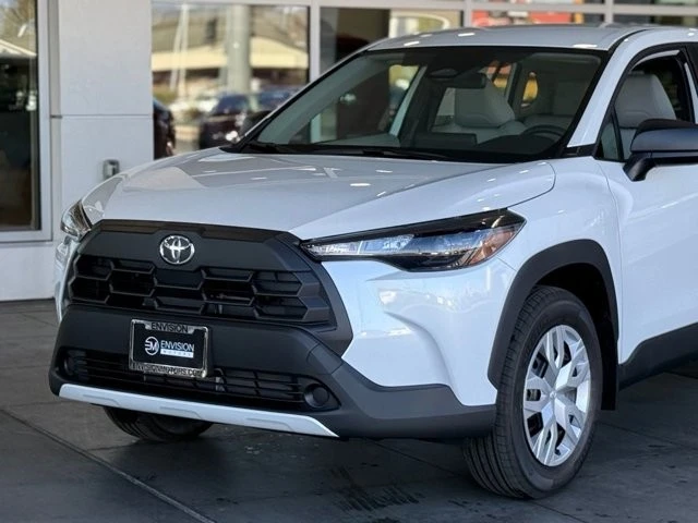 2026 Toyota Corolla Cross - Image 3 of 12