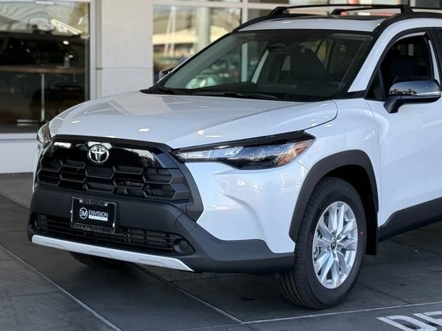 2026 Toyota Corolla Cross - Image 3 of 12