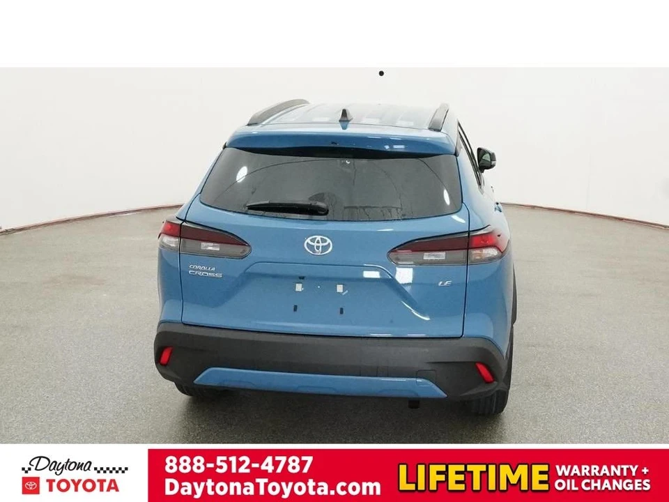 2026 Toyota Corolla Cross - Image 7 of 12