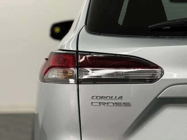 2026 Toyota Corolla Cross - Image 9 of 12
