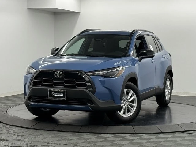 2026 Toyota Corolla Cross - Image 2 of 12