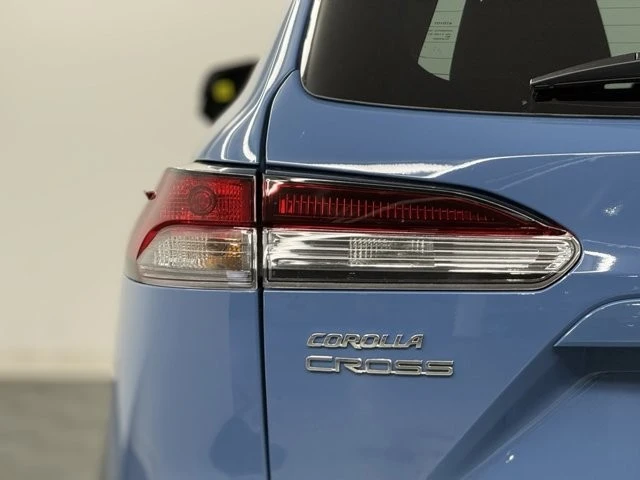 2026 Toyota Corolla Cross - Image 9 of 12