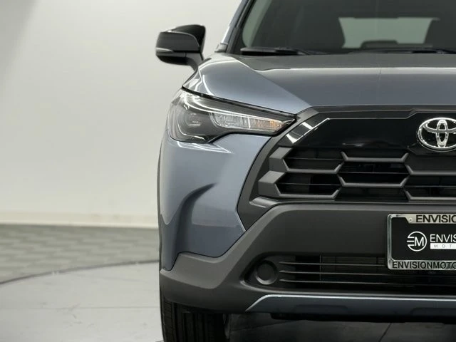 2026 Toyota Corolla Cross - Image 4 of 12